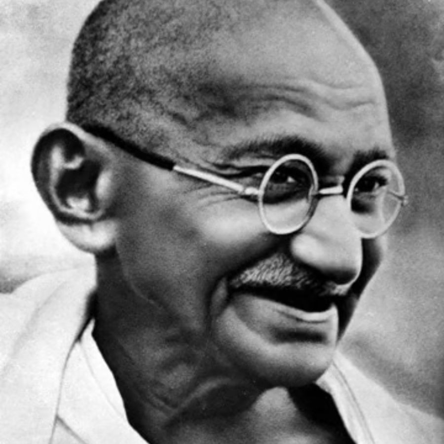 30 Citations Inspirantes de Leaders Noirs - Mahatma Gandhi - maroons.black